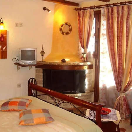 To Patriko Tou Psillou 3* Nostimon