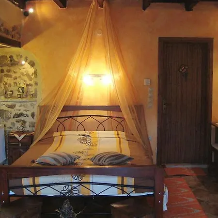 To Patriko Tou Psillou 3*