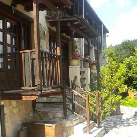 Casa de hóspedes To Patriko Tou Psillou
