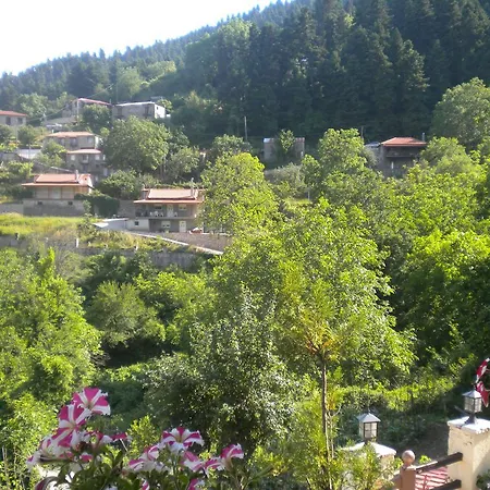 To Patriko Tou Psillou Pensión 3*